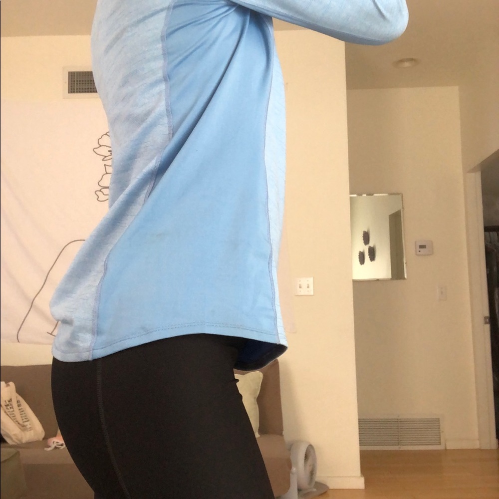 Reebok Pullover - Picture 4 of 8